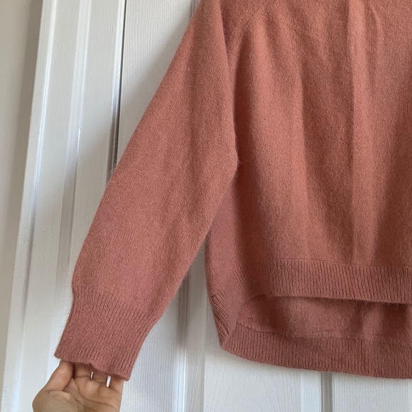 H&M rust fuzzy sweater size 4 - Picture 6 of 7
